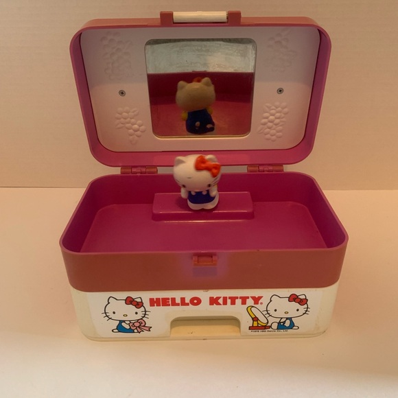 Vintage 80s Working Hello Kitty Music Jewelry Makeup Box - Picture 2 of 11